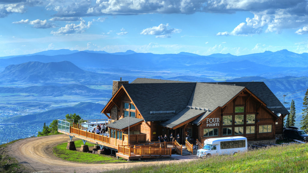 Four Points Lodge